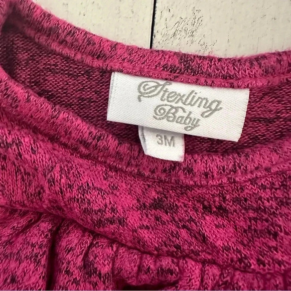 Stexling Baby Fuschia Long Sleeve Ruffle Crewneck Footed Buttoned Onesie 3M GUC - Picture 4 of 8
